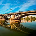 Triana Apartment